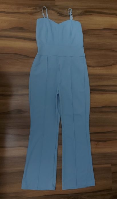 Официален гащеризон