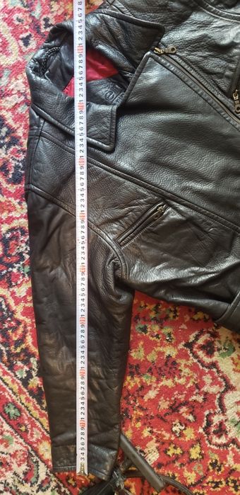 Geacă de Piele, de Damă ! Superbă !