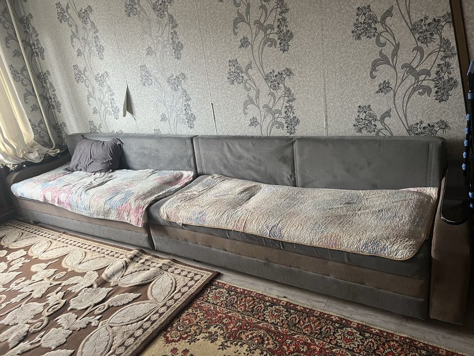 Шкаф 30000 диван 70000