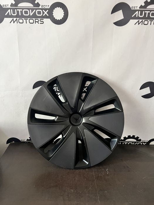 Capac roata 18" Tesla 3 Highland