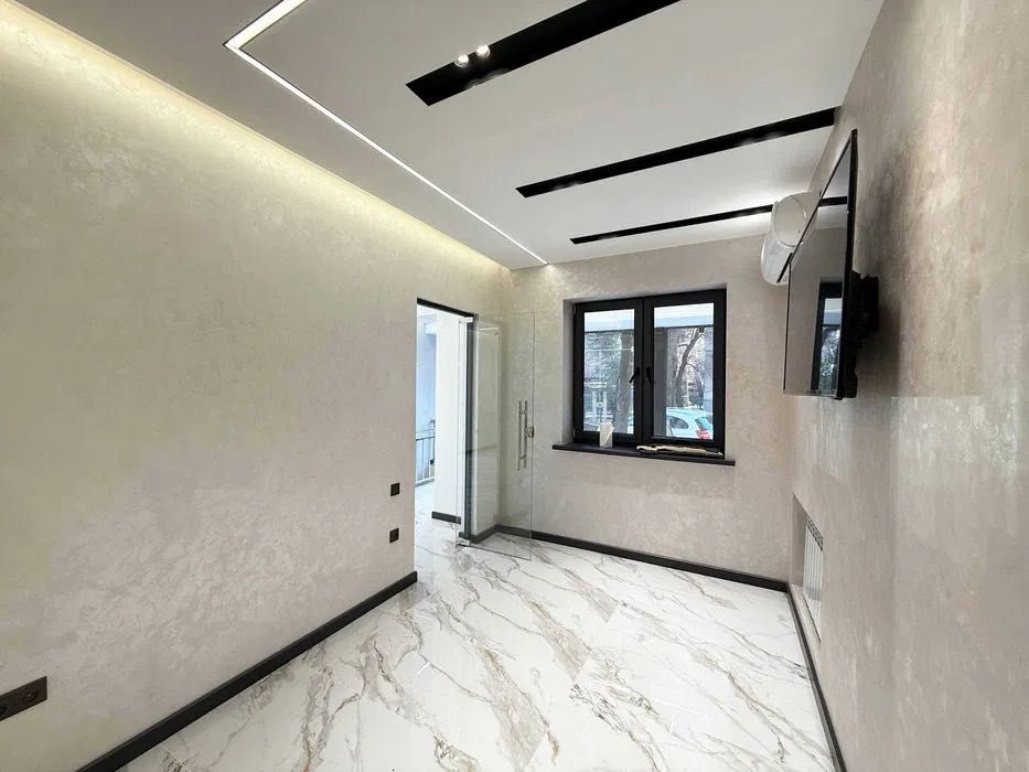 Tayyor ijara: Ofis  salon  show-room 71 m² + 31 m² podval Eco Park