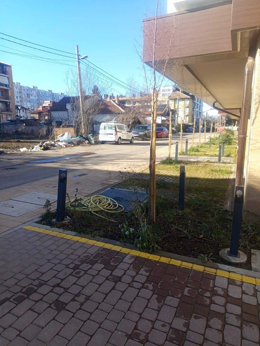 Гараж-партер, Люлин 9