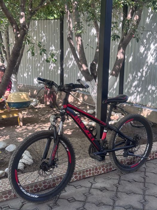 Продам велик в хорошым состаяние