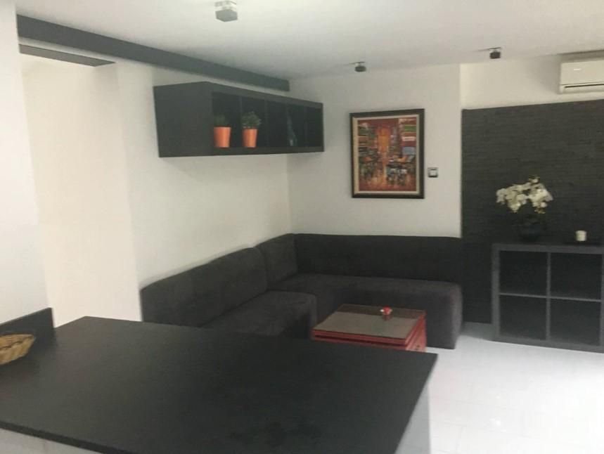 Дава се под наем Тристаен апартамент в София, Център - 83 кв.м за 750 € - Снимка #1