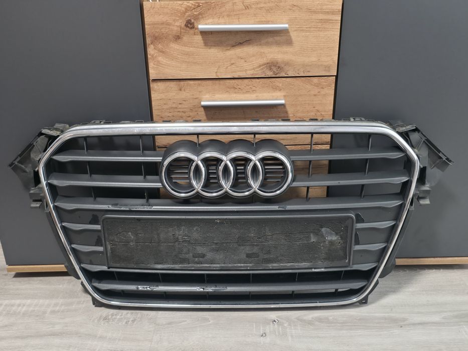 решетка за Audi A4 B8,5 Facelift