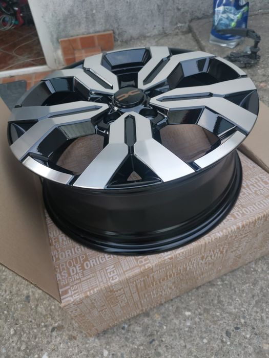 Set 4 Jante Aliaj Dacia Duster Originale model Tergan 17 inch