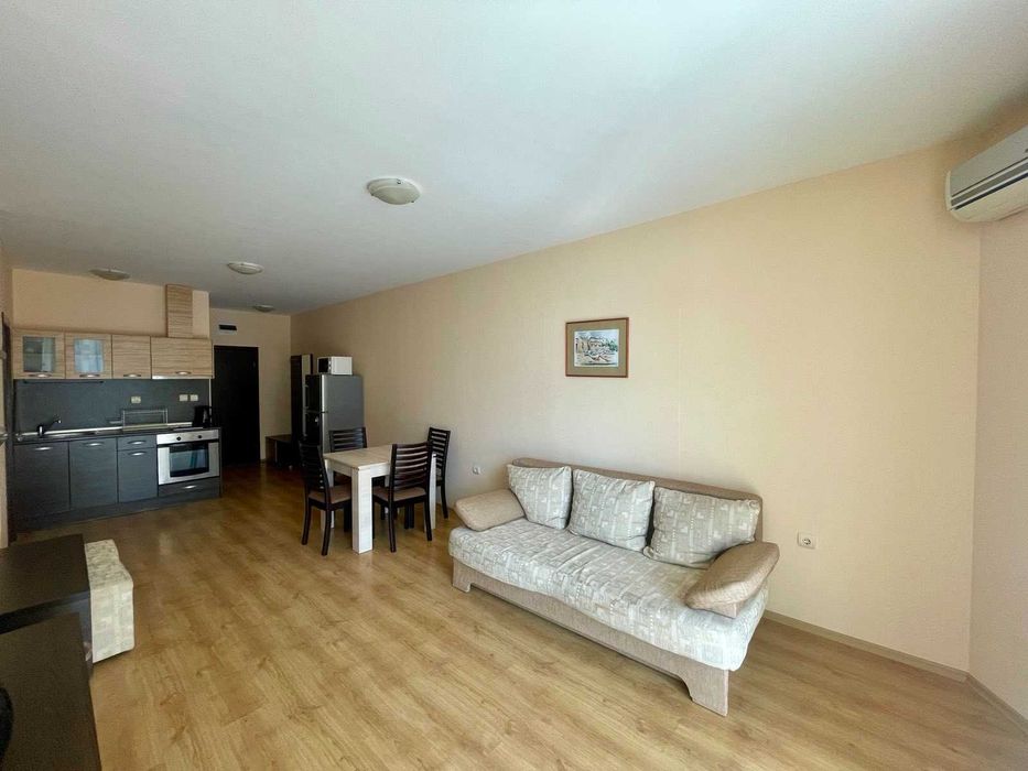 Продава се Двустаен апартамент в Свети Влас - 91 кв.м за 1270 €/кв.м - Снимка #1