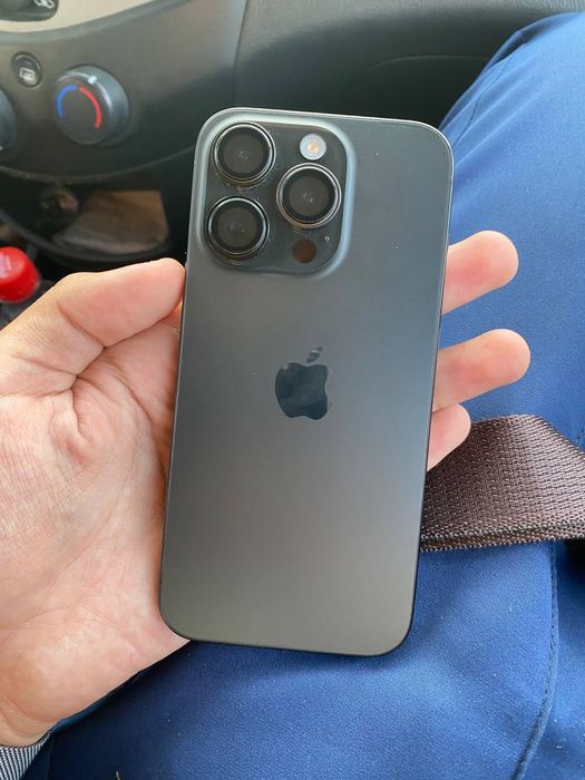 Iphone15pro black titanium