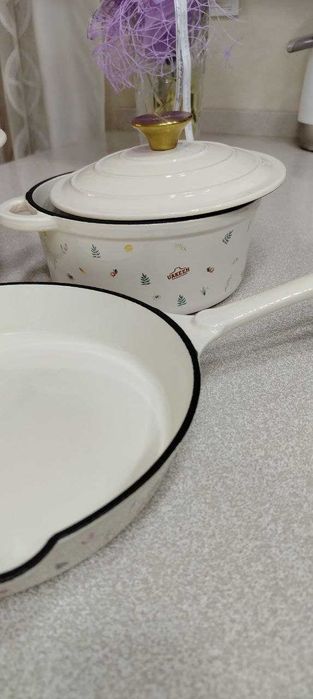 Продаётся чугунное казан набор