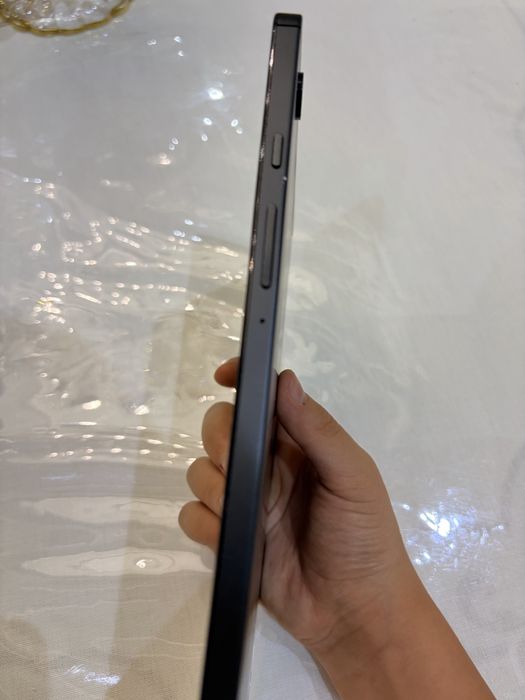 Samsung tab a9 б/у xolati normal