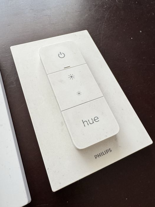 Întrerupător Phillips dimmer v2