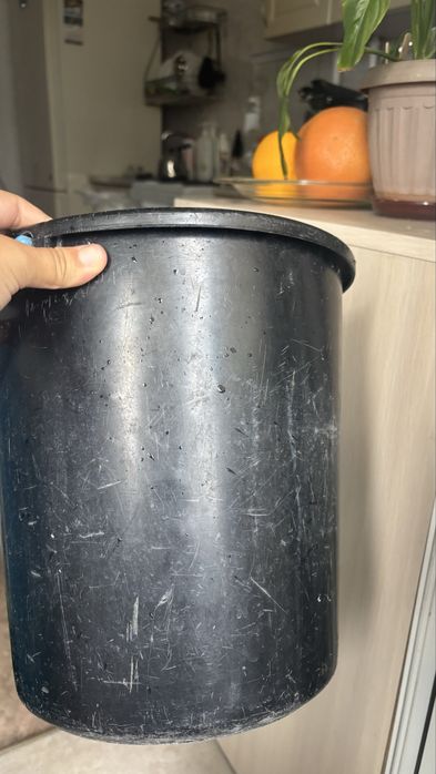 ведро чёрное пластмасса хорошая