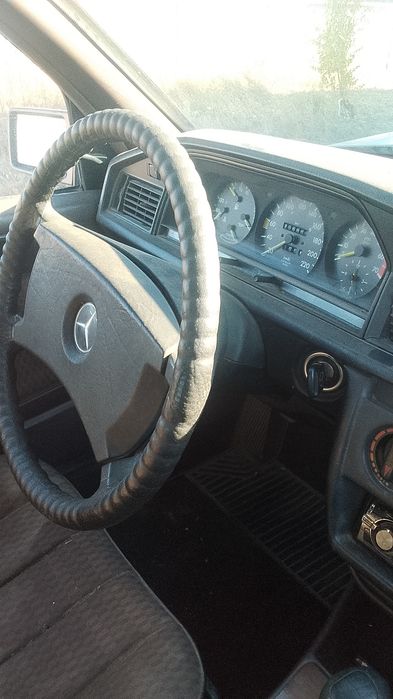 Продам мерседес 124