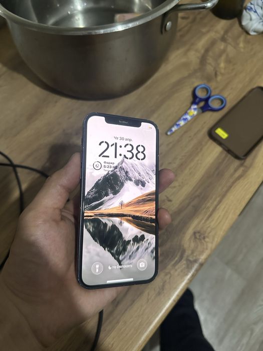 продается iphone 12