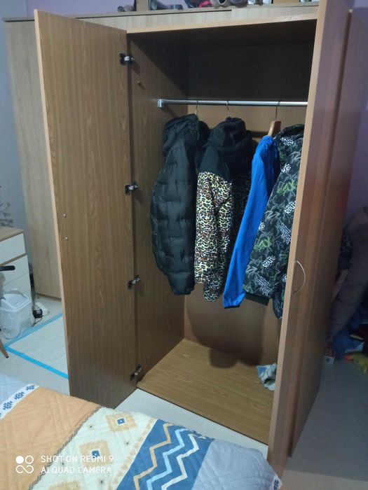 Запазен друкрилен гардероб