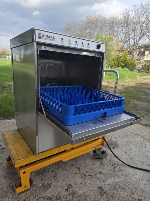 Професионална миялна машина с дренажна помпа