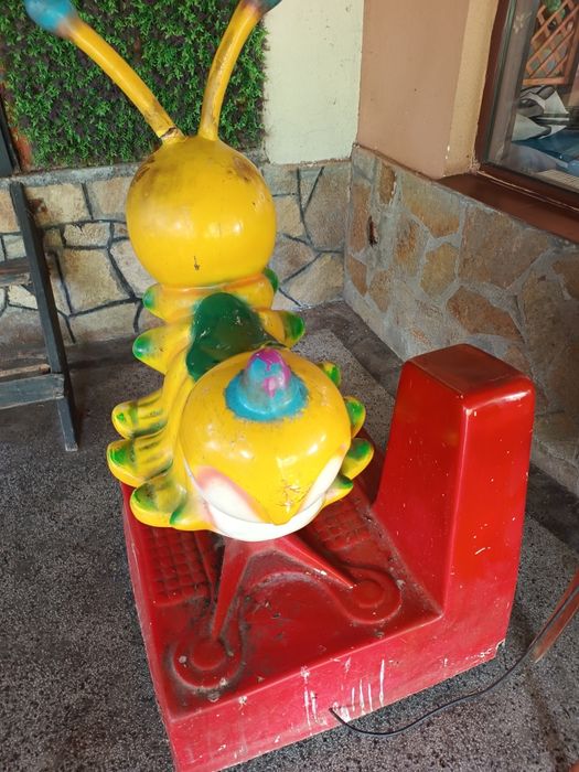 Детска клатушка Вендинг машина за деца