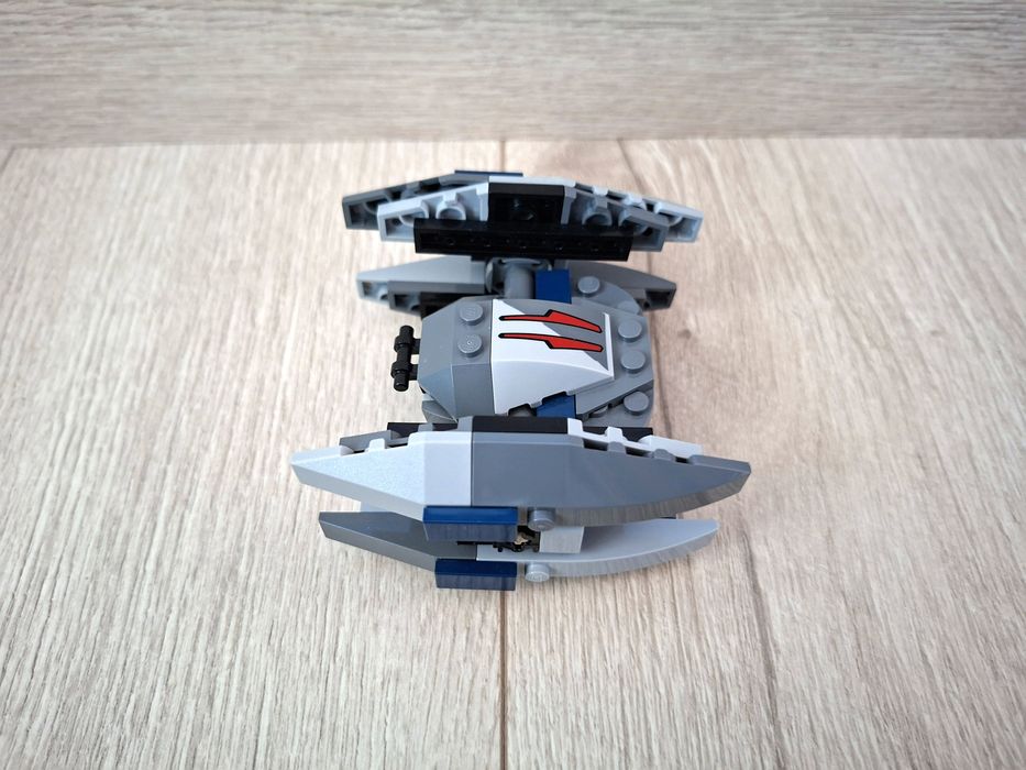 Продавам комплект Лего Star Wars(75082),(75073),(30276)