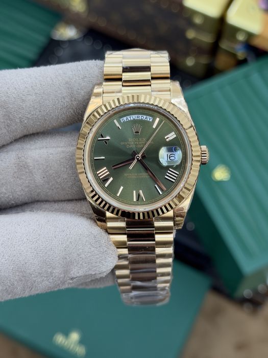 Rolex Day-Date Olive Dial Everose Gold 40mm