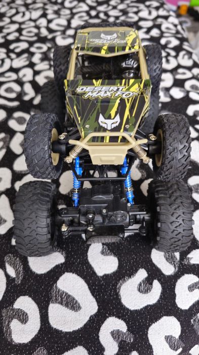 Продам машинки на радиоуправлении