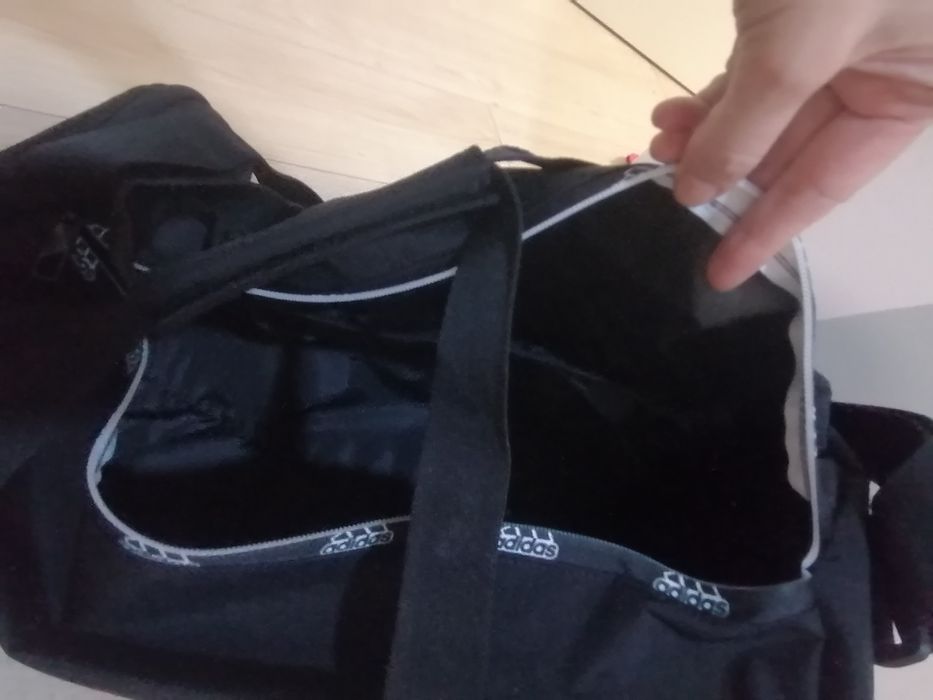 Geanta adidas noua