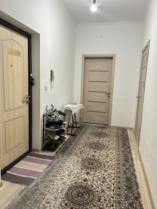 Yangihayot 9 qurilishda kvartira sotiladi