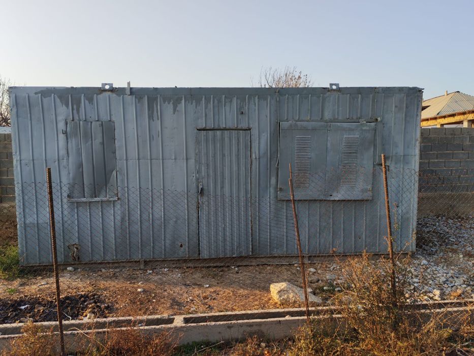 Вагончик / бытовка металлическая