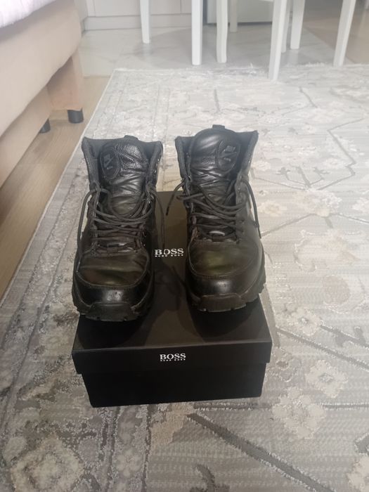 Продам оригинальную обувь Nike