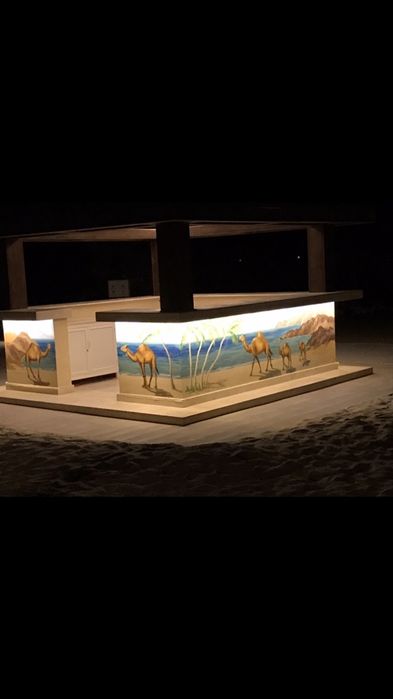 Рисувам  стенописи