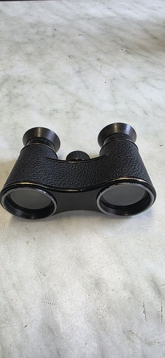 Binoclu de operă Carl Zeiss Galan.