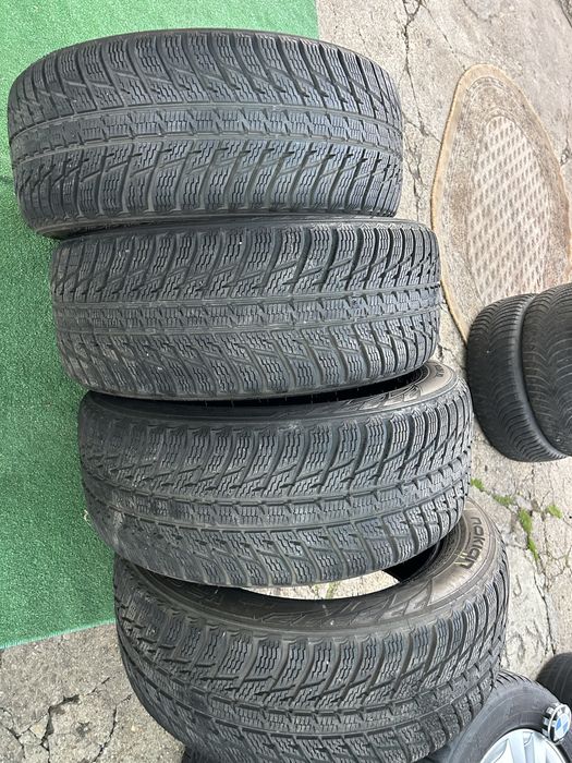 4 зимни гуми nokian 235 55 17