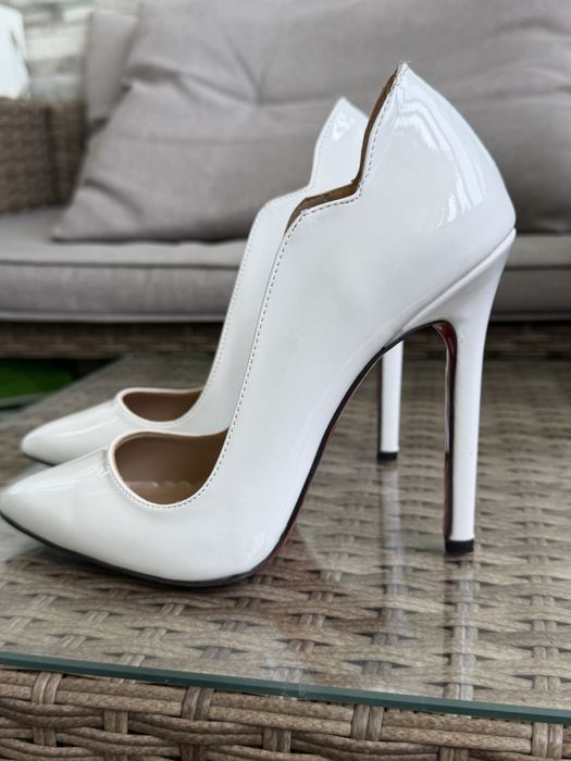 Louboutin дамски обувки