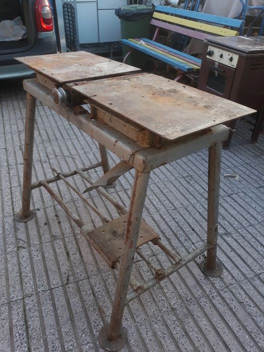 Circular de lemne solid preț 820 lei.