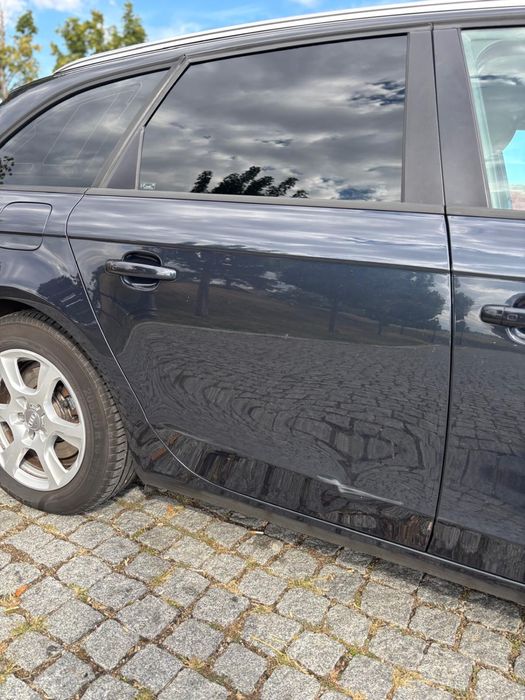 Audi A4 Avant 2.0 TDI 143 CP – 2012 – 244.000 km