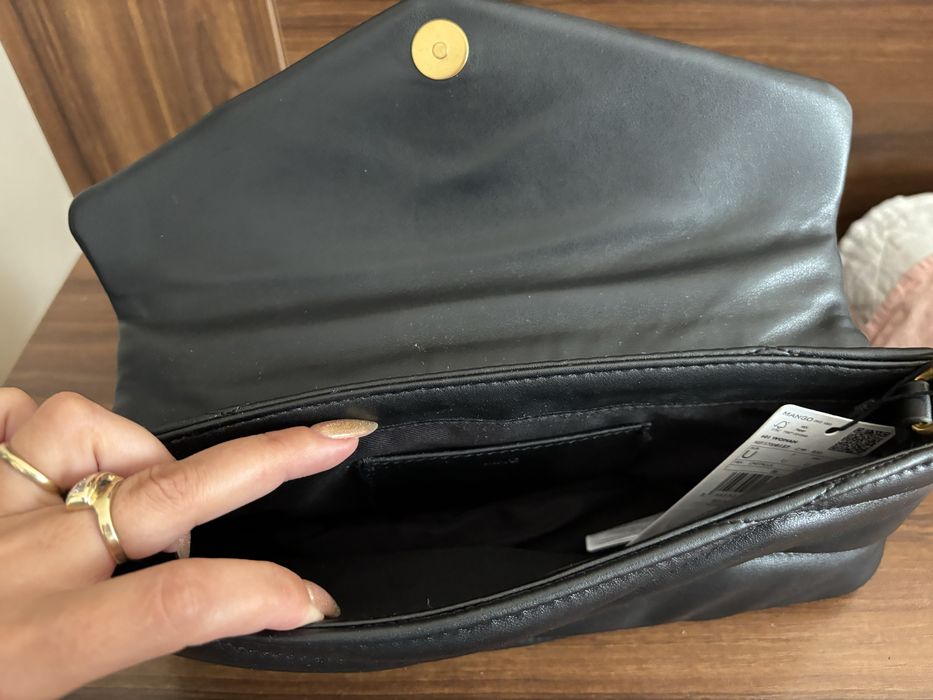 дамска чанта нова mango