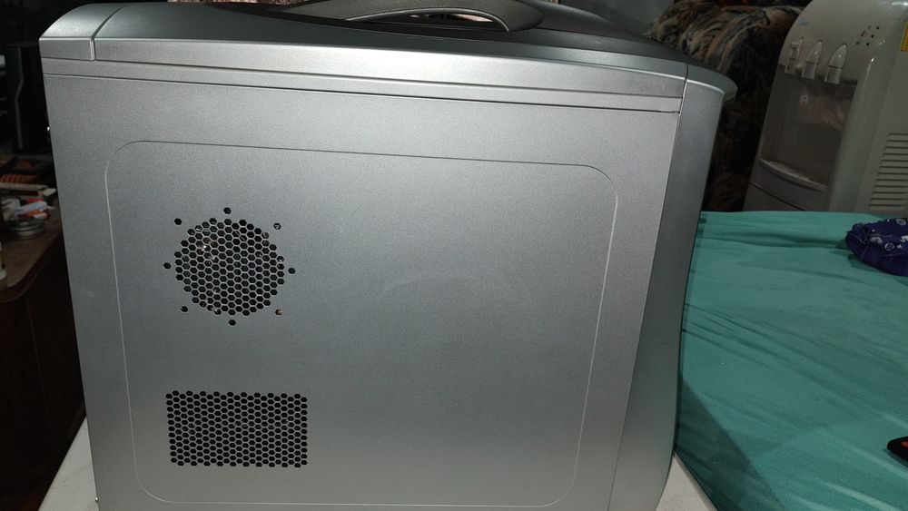 Компютър за лек и среден гейминг