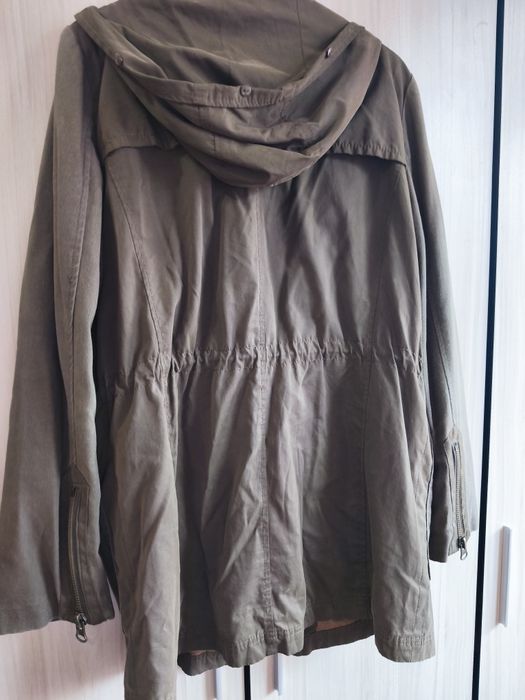 Дамско яке синьо, червено и зелено