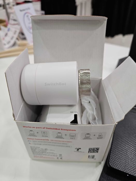 SwitchBot Smart Radiator Thermostat–смарт термостат за радиатор с WiFi