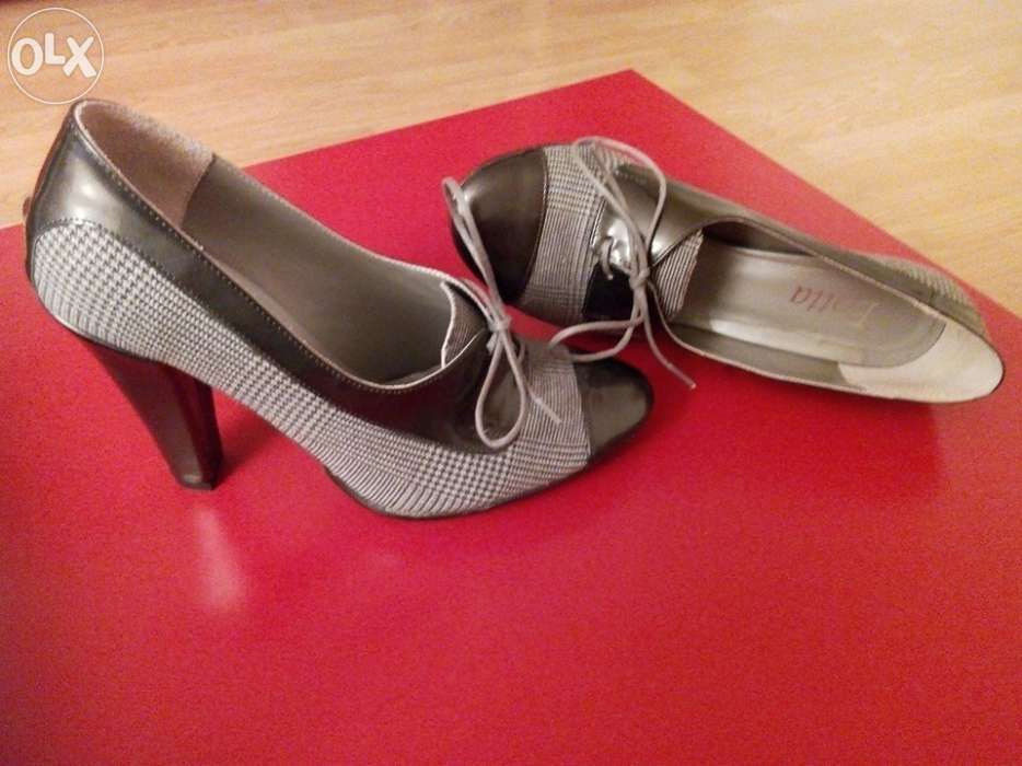 Pantofi noi model deosebit