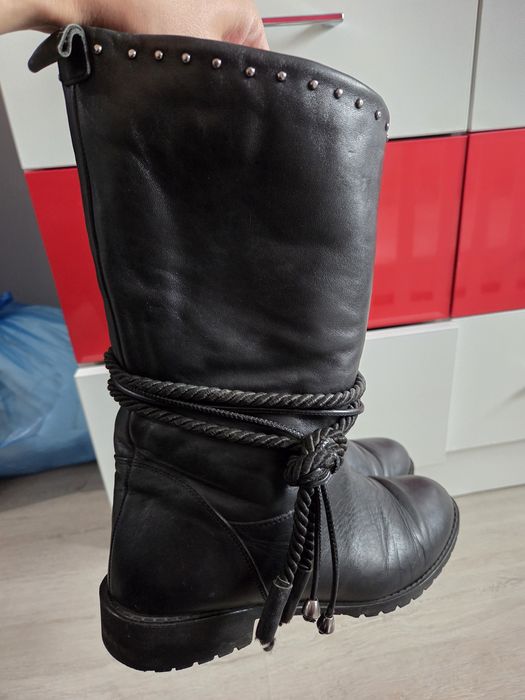 Пеодавам ботуши естествена кожа номер 39