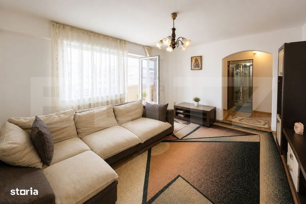 Apartament 3 camere, 2 dormitoare, etaj intermediar cu lift, Bl Indepe — fotografia 1