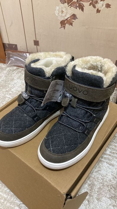 Продам новые сапоги детские