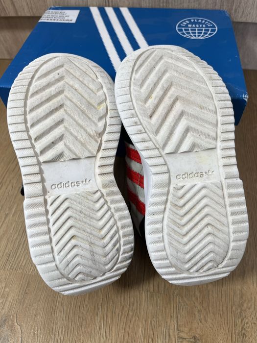 Adidas Originals детски маратонки размер 25