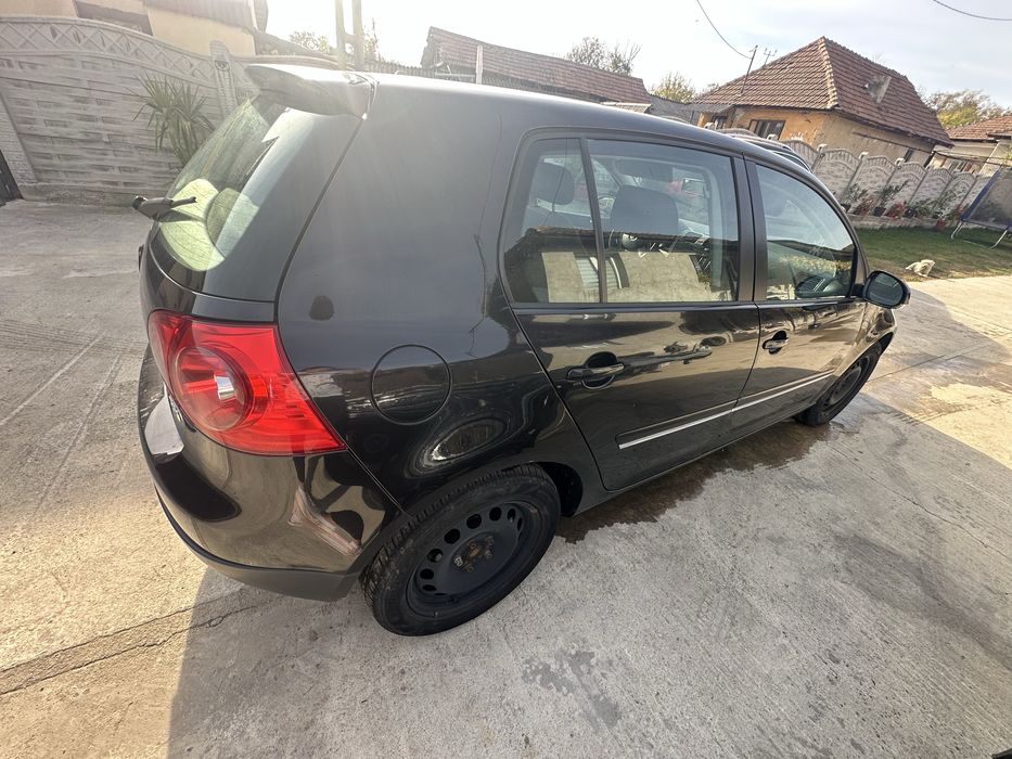 Vand vw golf 5 , stare foarte buna