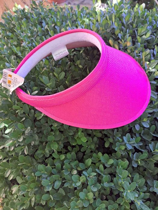 Лятна дамска шапка с козирка