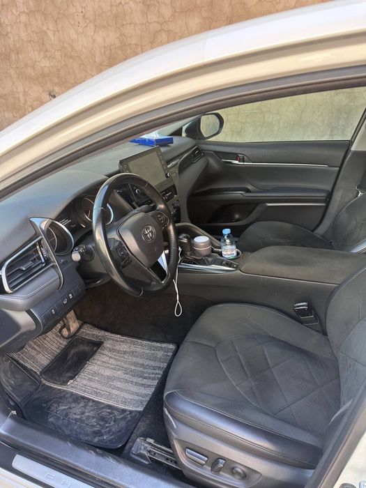 Tayota camry 2023