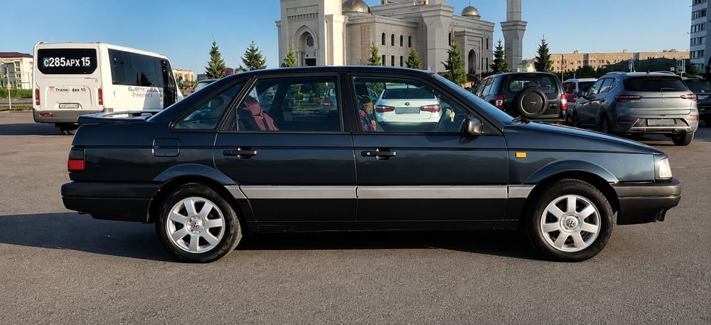 Volkswagen Passat 2.8 MT GL