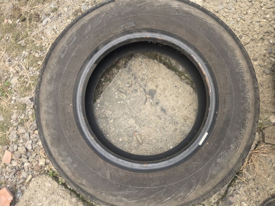 Vând cauciucuri rulotă 165/R13C