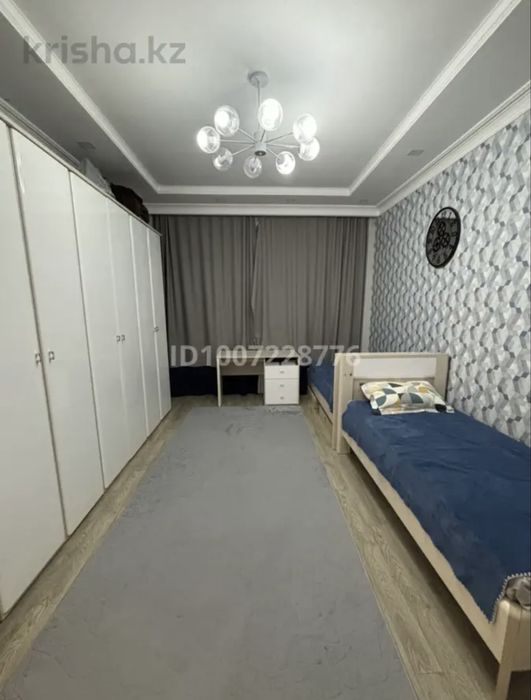 Продам 4-комнатную квартиру