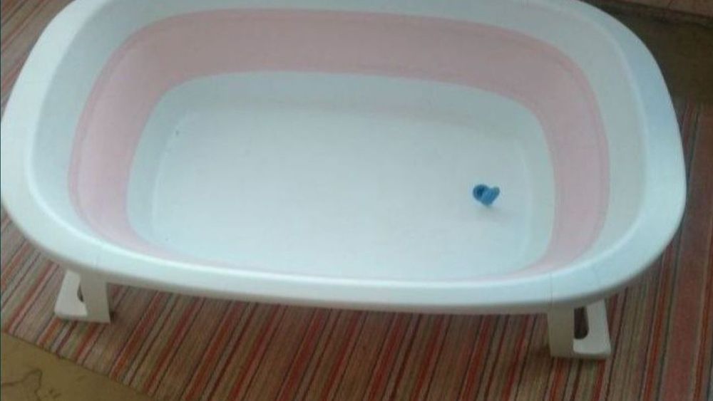 Cadita bebe 0-24 luni , stare ca noua , maxim 10 utilizari
cadita este